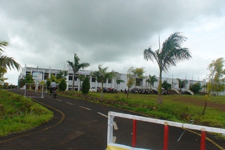 https://cache.careers360.mobi/media/colleges/social-media/media-gallery/11016/2021/7/17/Campus View of YD Mane Institute of Technology Kagal_Campus-View.jpg